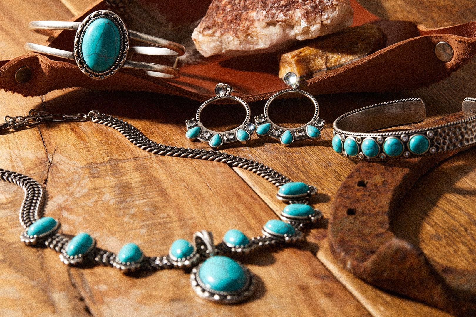 Turquoise Jewelry: A Symbol of Purity and Positivity - Serene Western