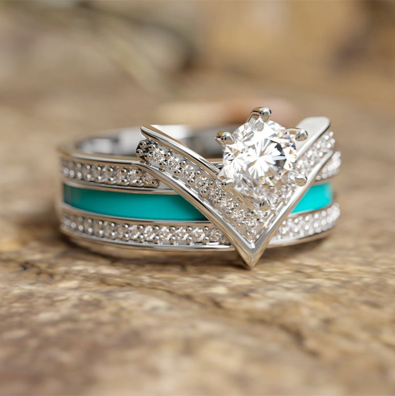 Crowned Noble Ring - Serene Western