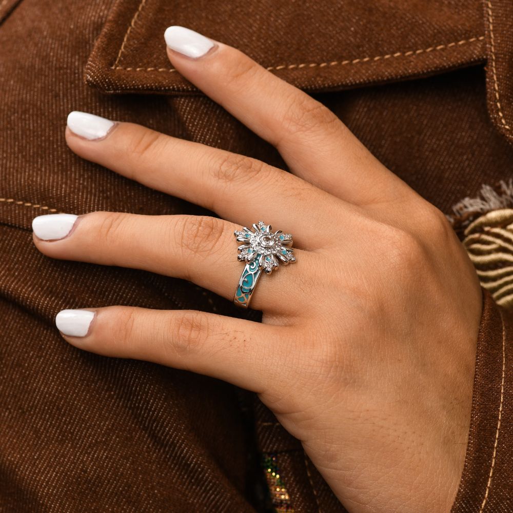 Snowbound Mystery Ring - Serene Western